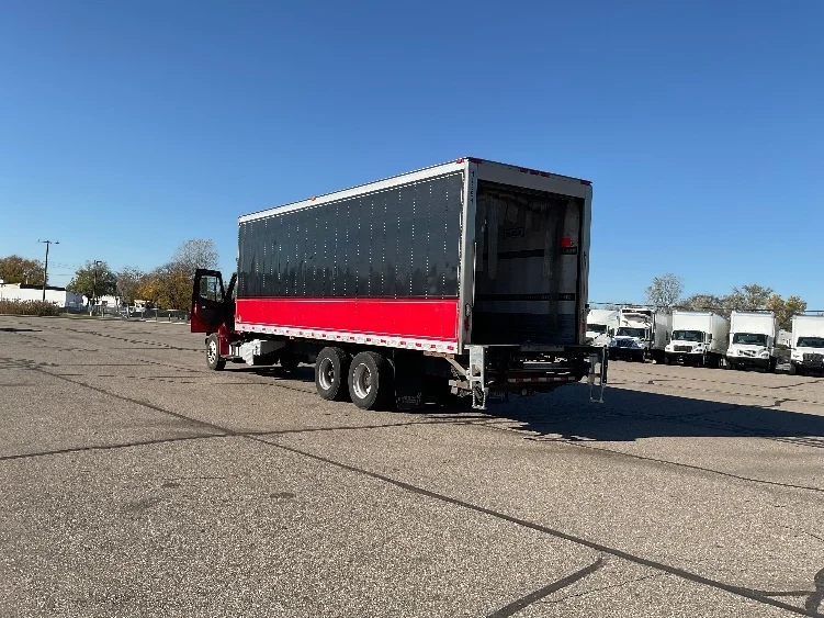 2019 Freightliner M2 106 - image 6