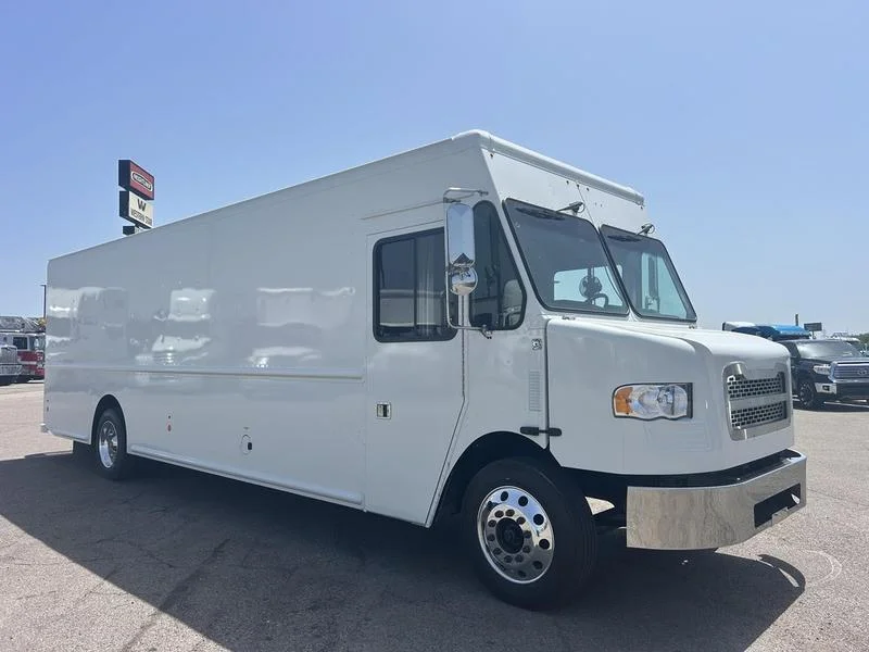 2027 Freightliner in Walton, KY — photo 31