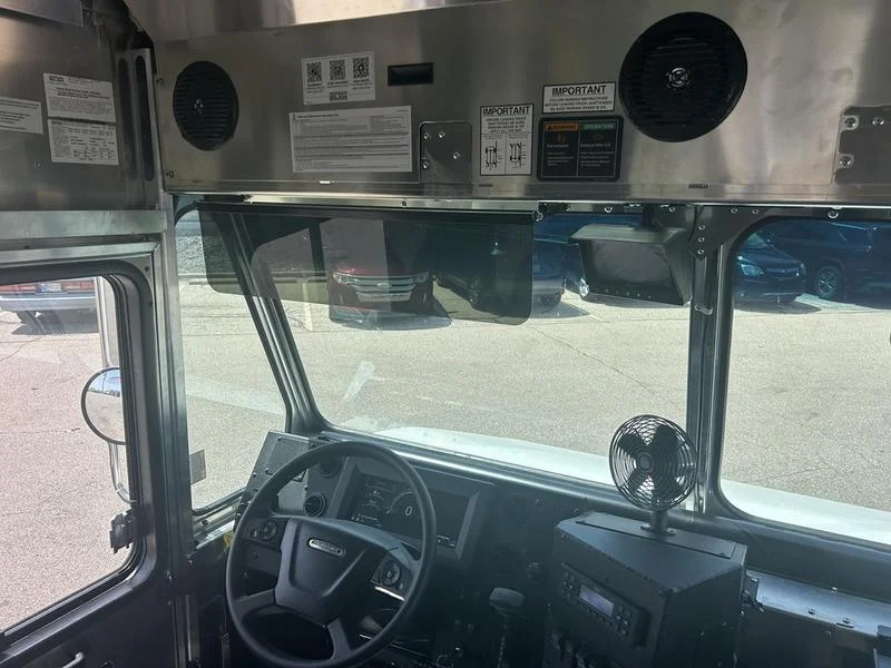 2027 Freightliner in Walton, KY — photo 20