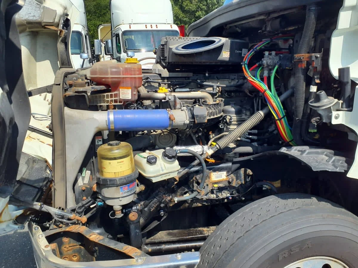 2019 Freightliner Cascadia in Springfield, MA — photo 8