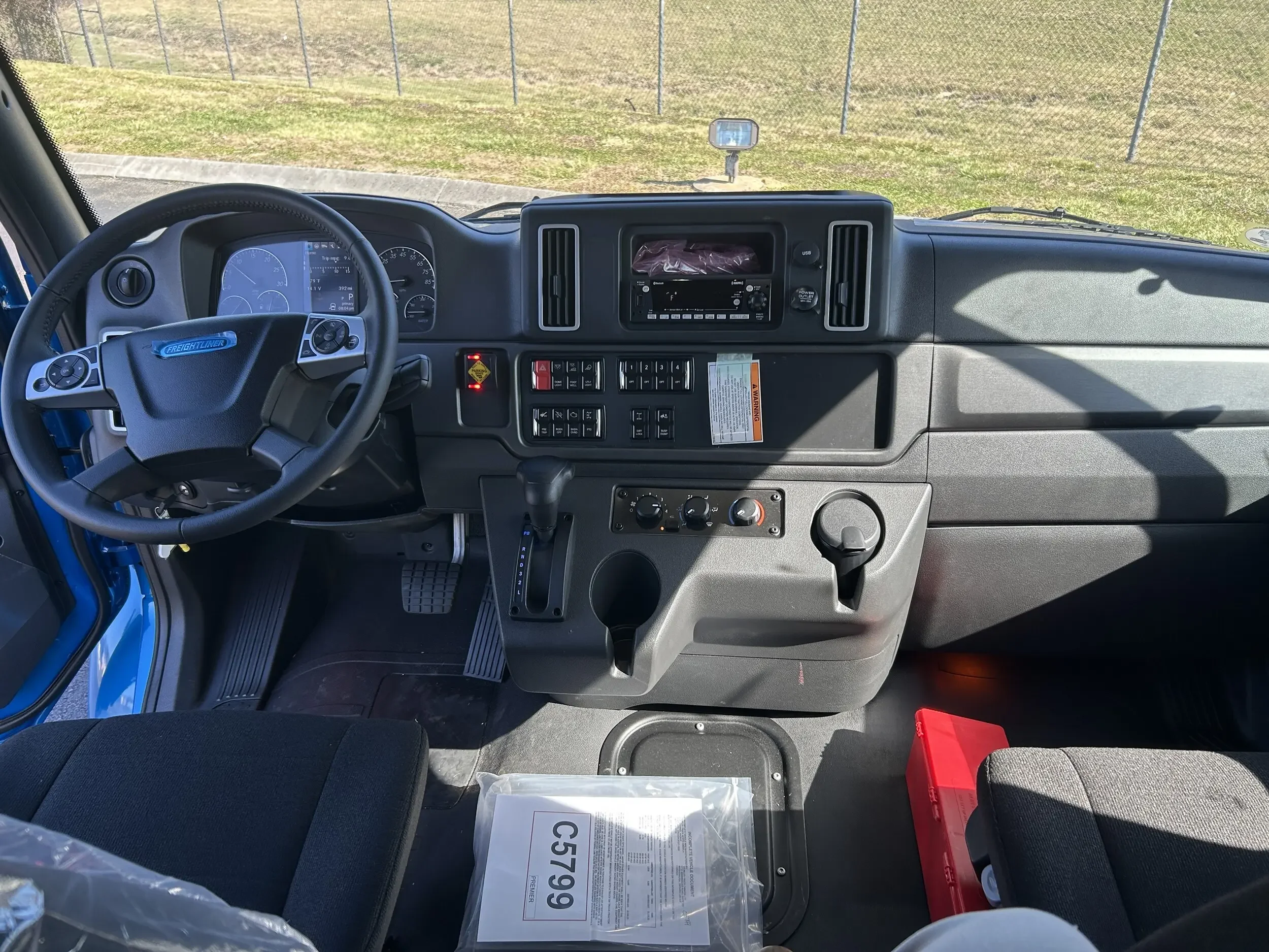 2025 Freightliner M2 106 - image 10