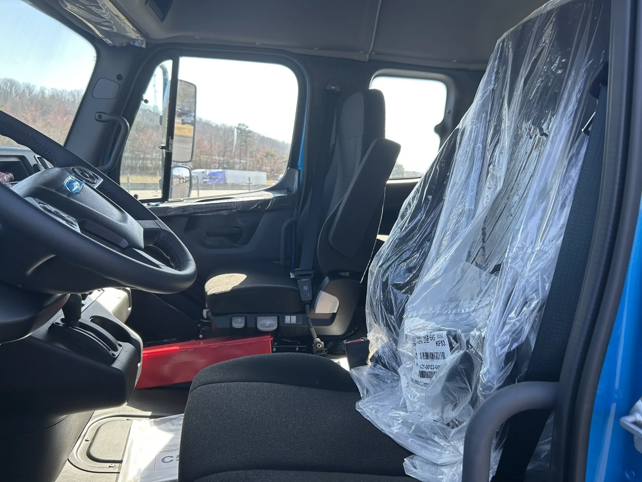 2025 Freightliner M2 106 - image 8