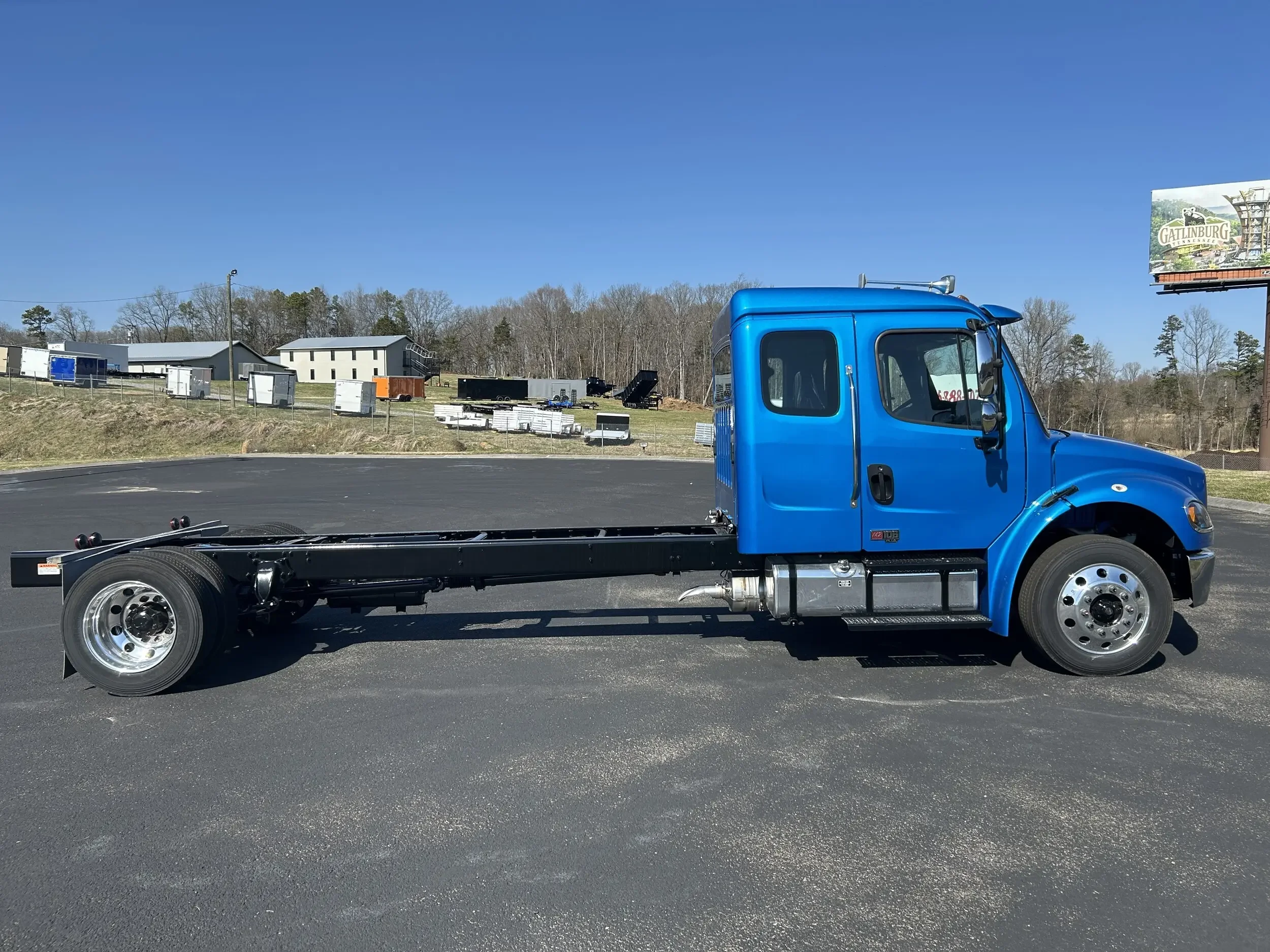 2025 Freightliner M2 106 - image 5