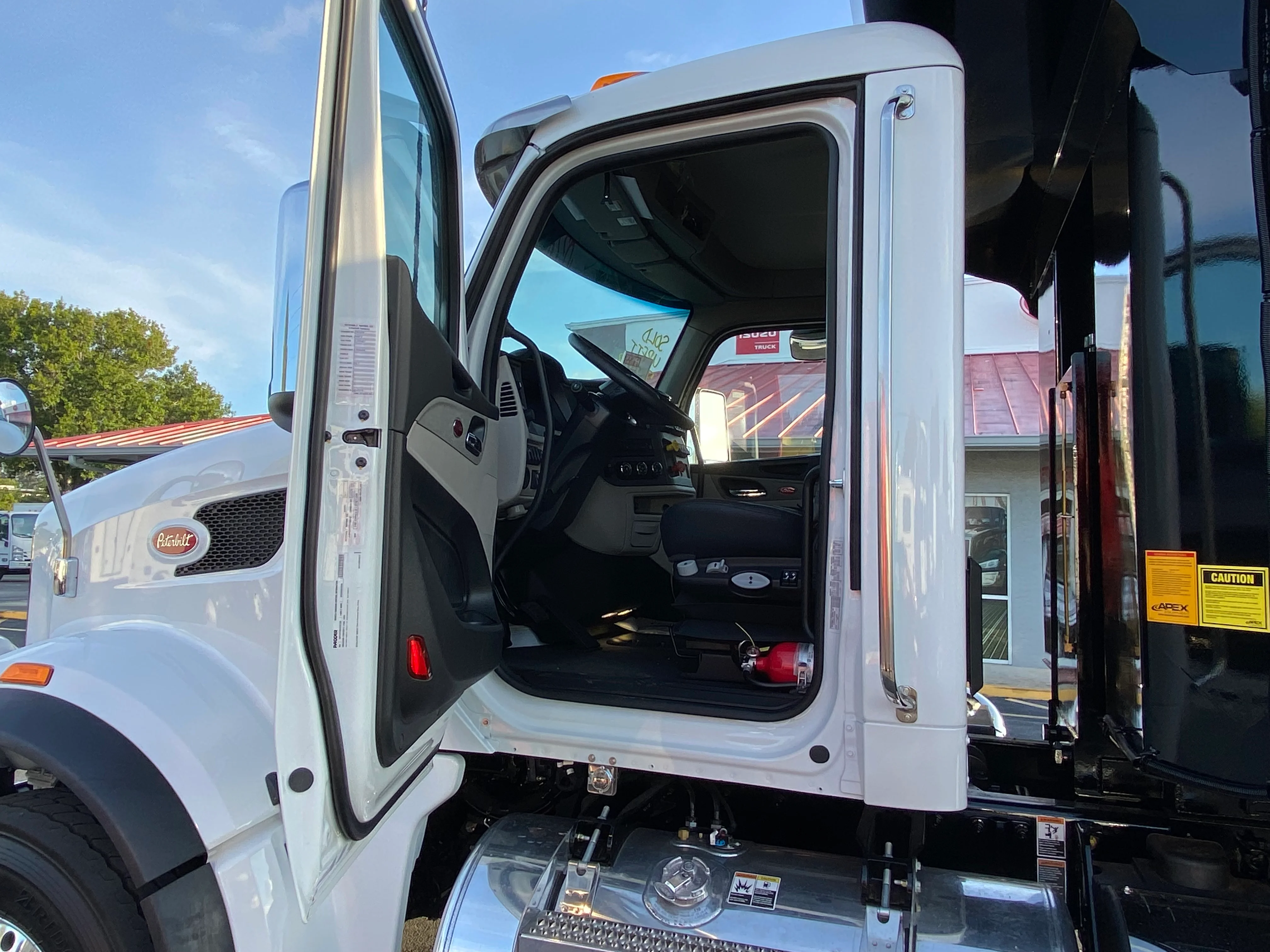 2026 Peterbilt 567 in Fort Pierce, FL — photo 3