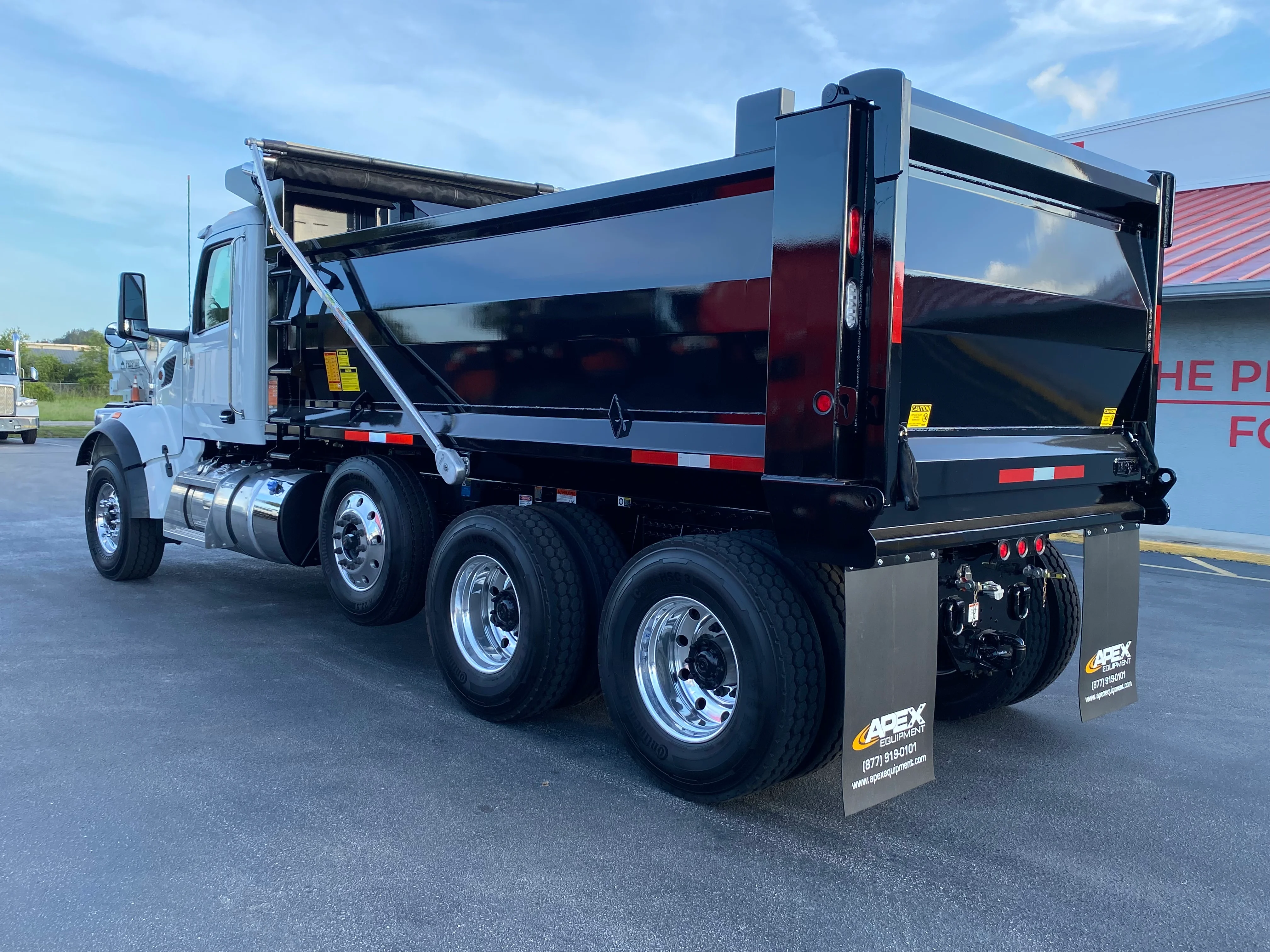 2026 Peterbilt 567 in Fort Pierce, FL — photo 11