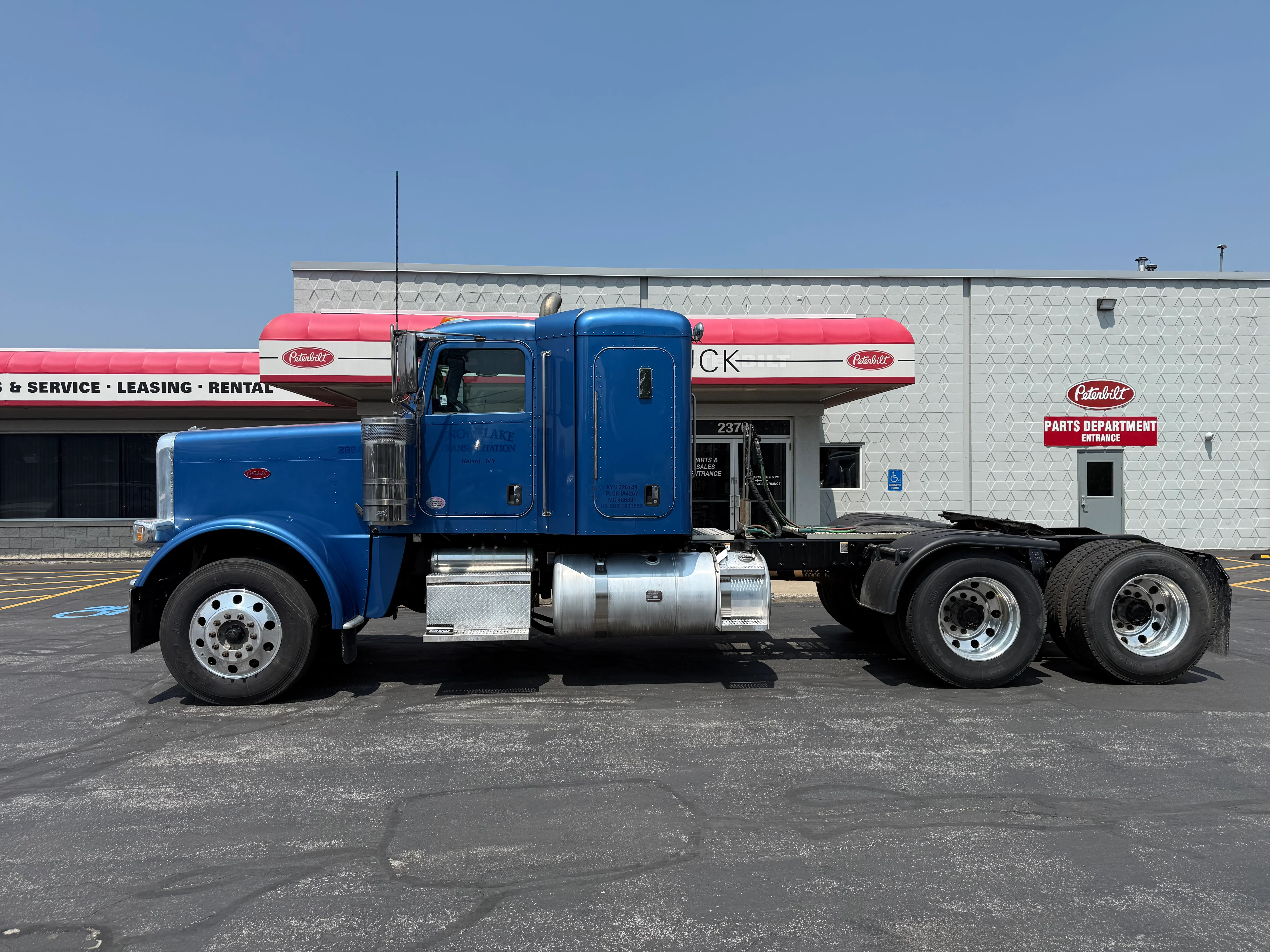 2020 Peterbilt 389 in Buffalo, NY — photo 4