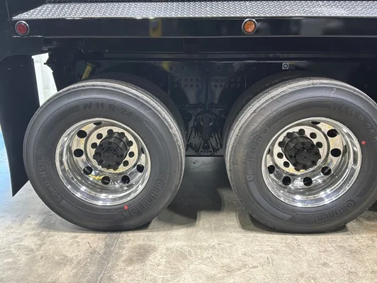 2027 Kenworth T880 in Fort Worth, TX — photo 4