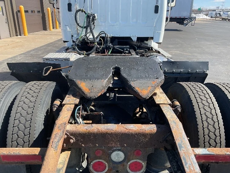 2017 Freightliner M2 112 - image 6