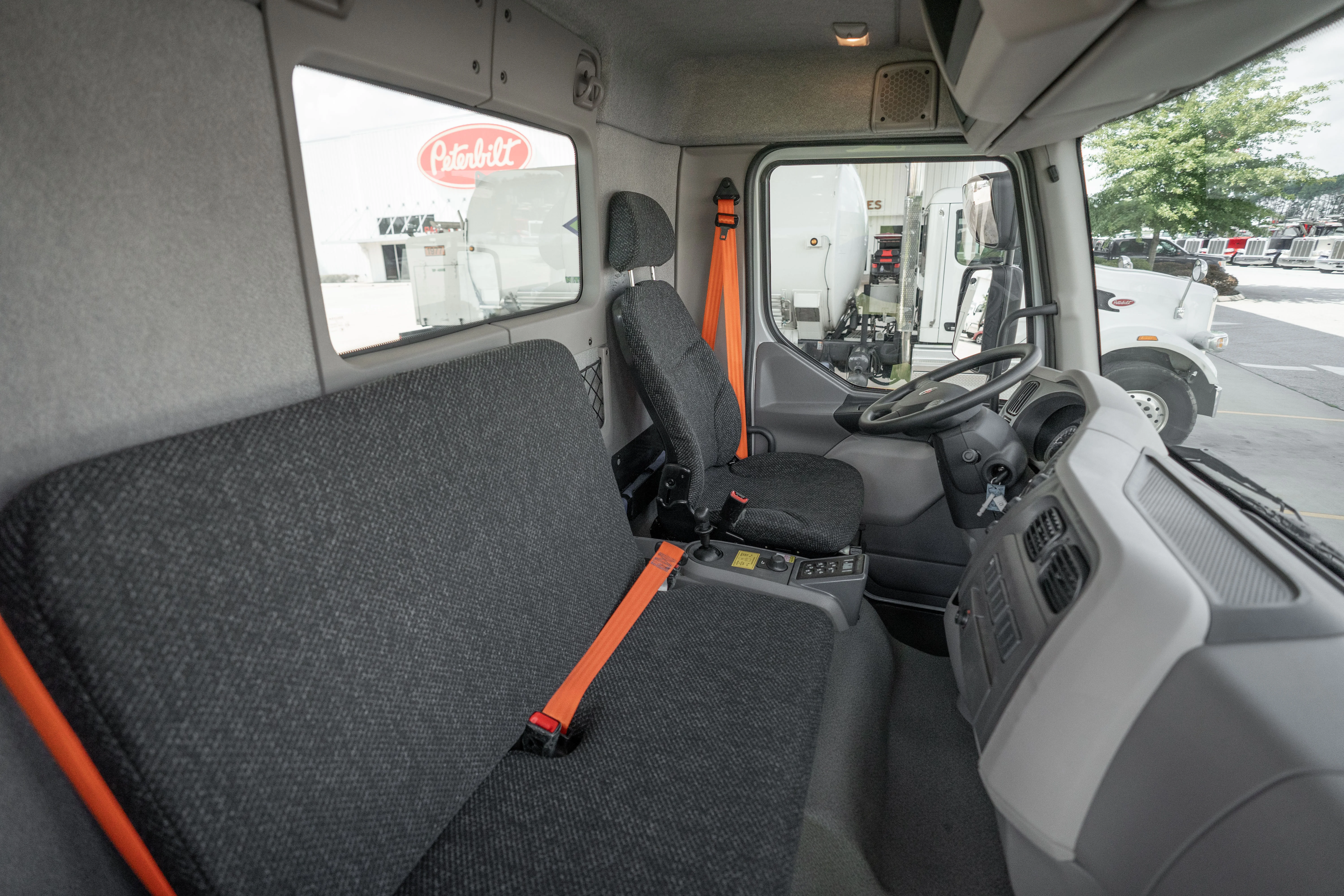2026 Peterbilt 220EV in Baltimore, MD — photo 11