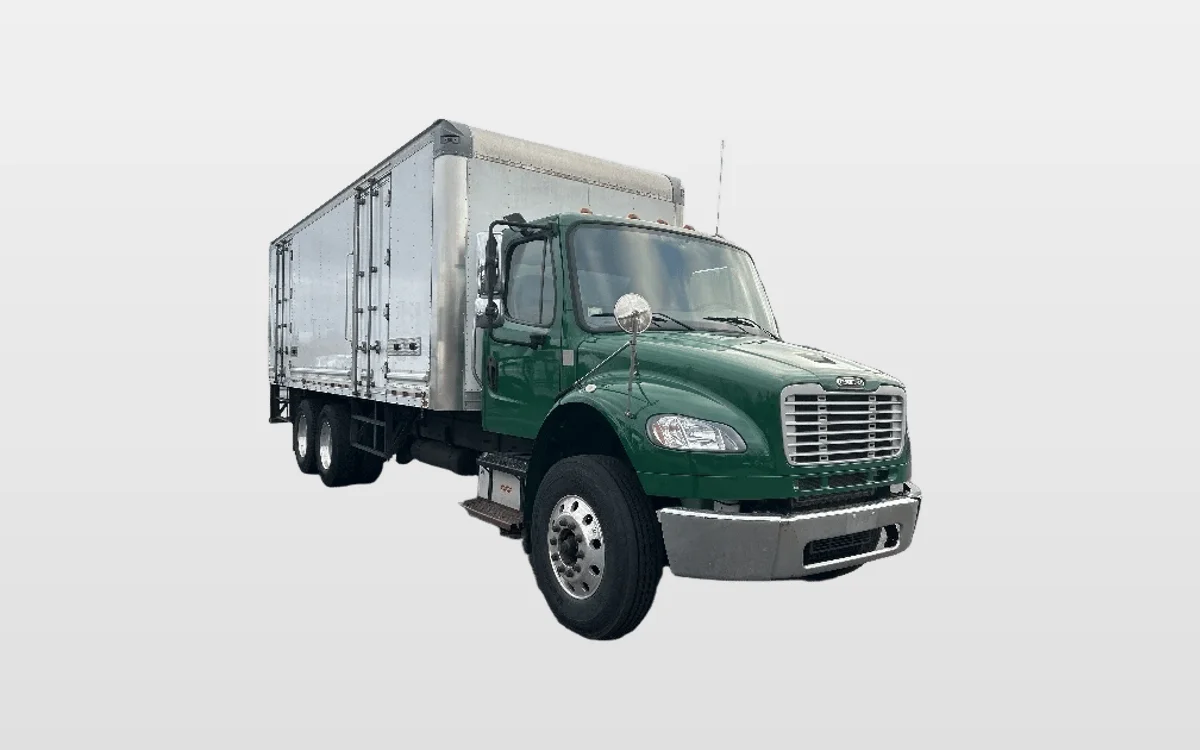 2019 Freightliner M2 106 - image 1