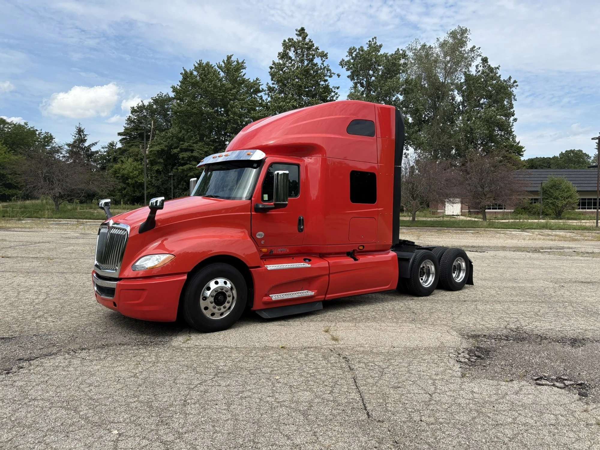 2022 International LT