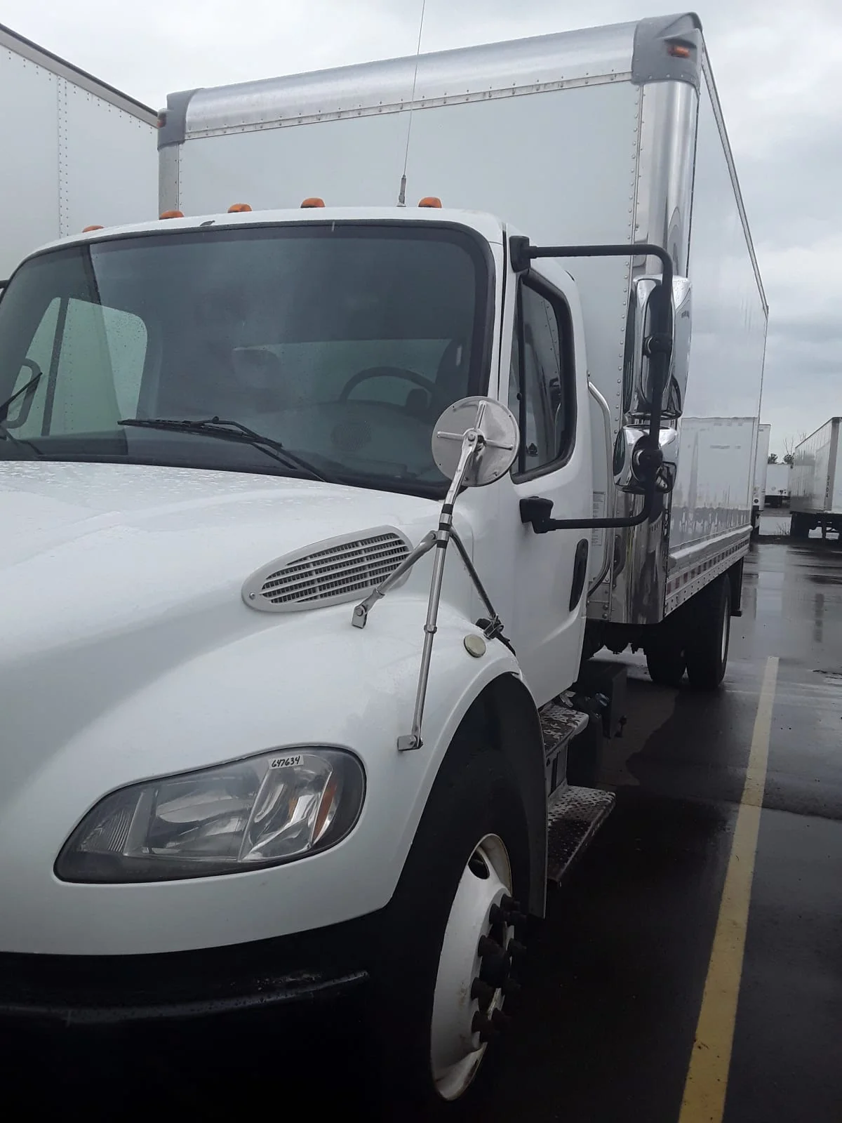 2016 Freightliner M2 106 in Taylor, MI — photo 3