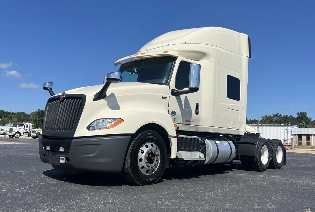 2022 International LT in Tulsa, OK