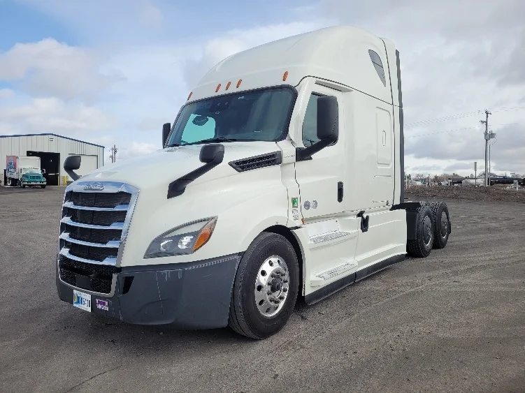 2022 Freightliner Cascadia in Jerome, ID — photo 3