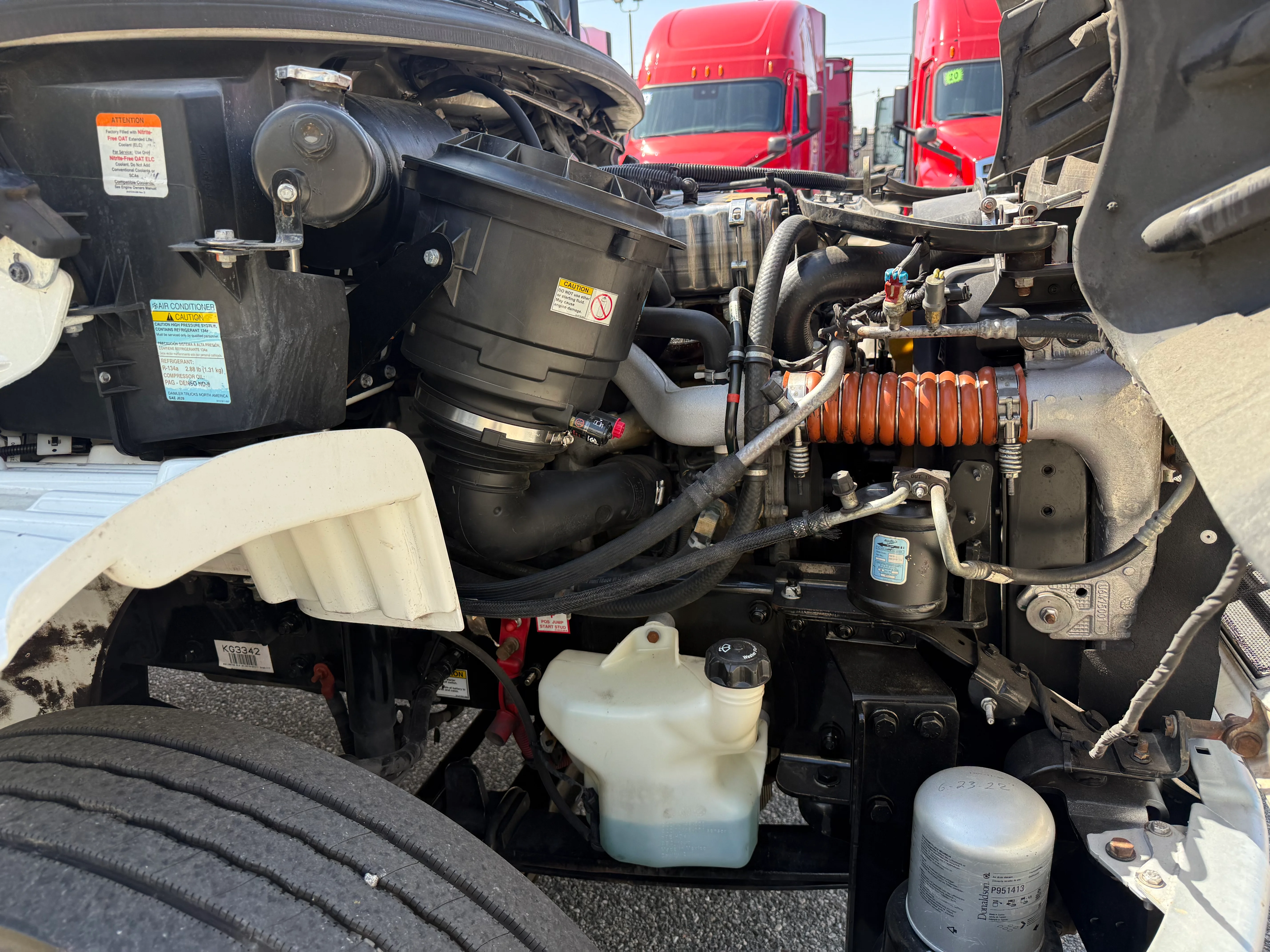 2019 Freightliner eM2 — photo 10