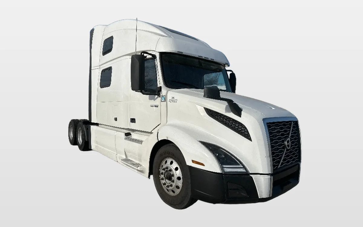 2022 Volvo - image 1