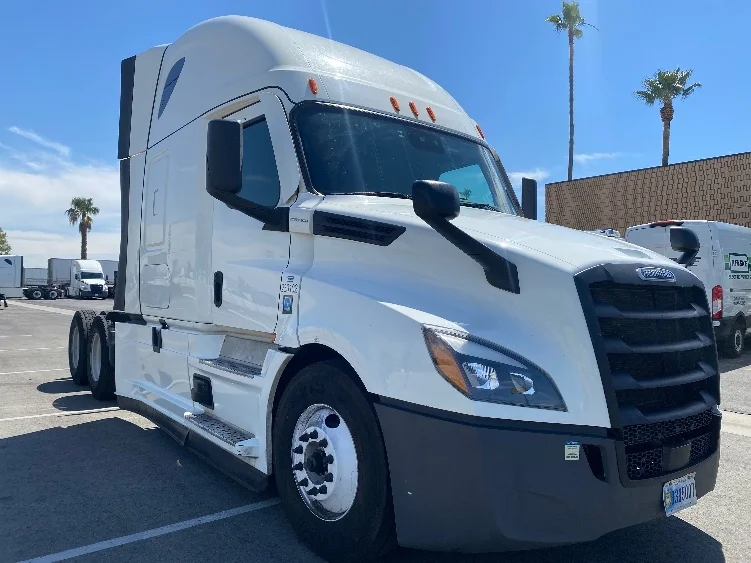 2024 Freightliner Cascadia in Fontana, CA