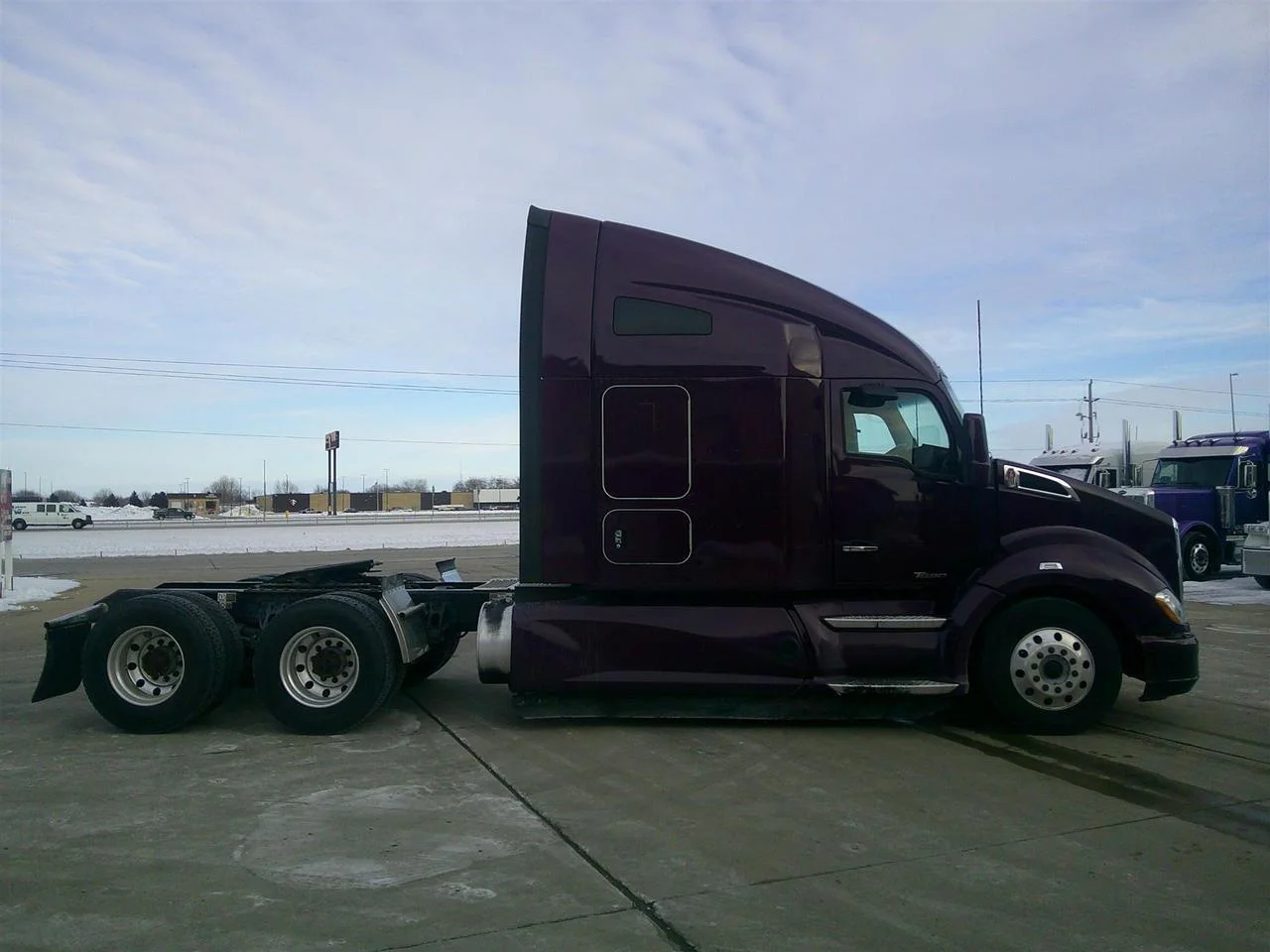 2022 Kenworth T680 - image 5