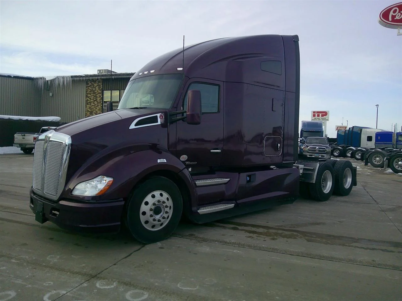2022 Kenworth T680 - image 12