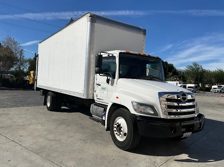 2020 Hino 268 in West Sacramento, CA