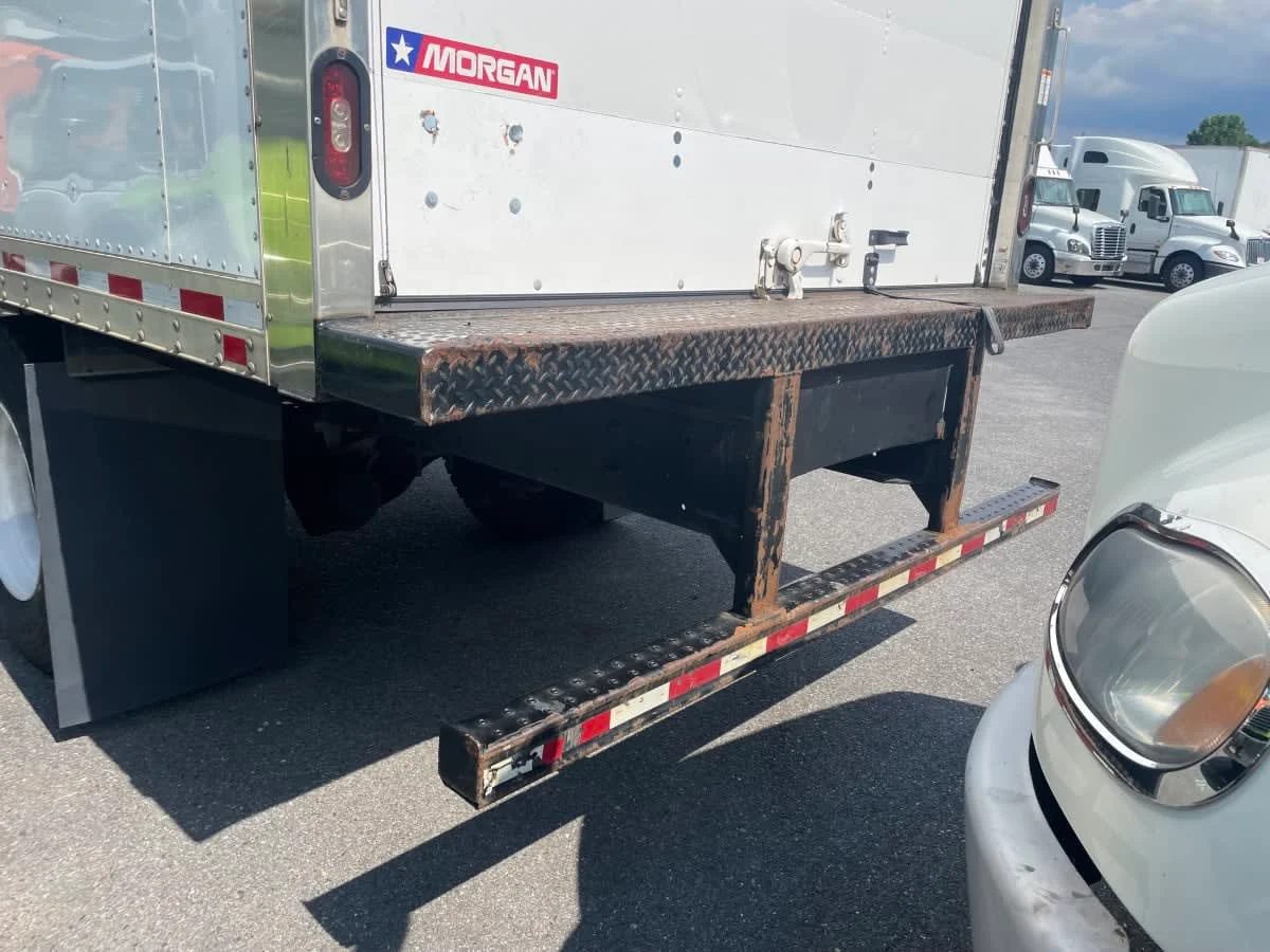 2019 Freightliner M2 106 - image 12