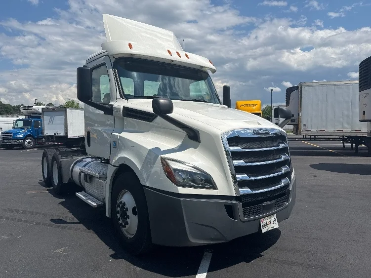 2019 Freightliner Cascadia in Jessup, MD