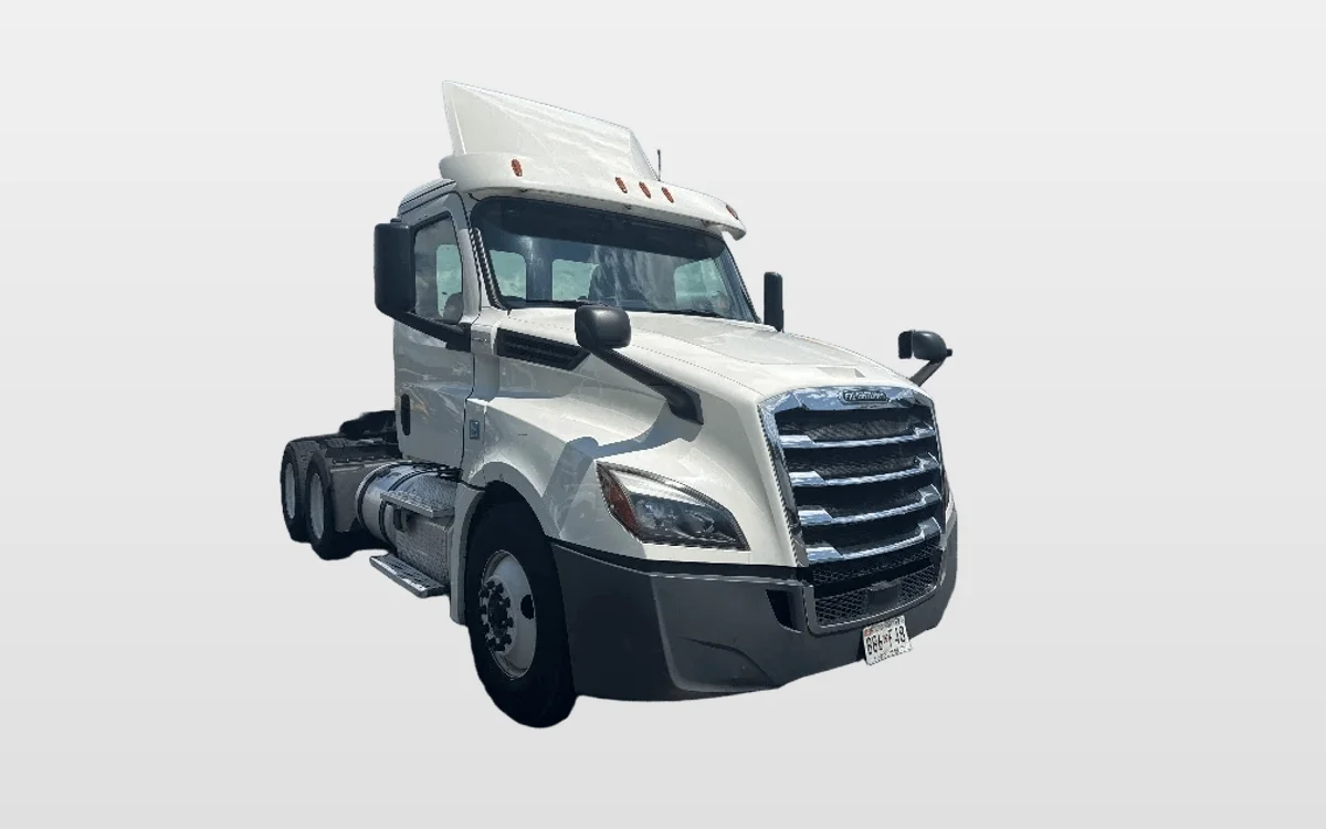 2019 Freightliner - image 1