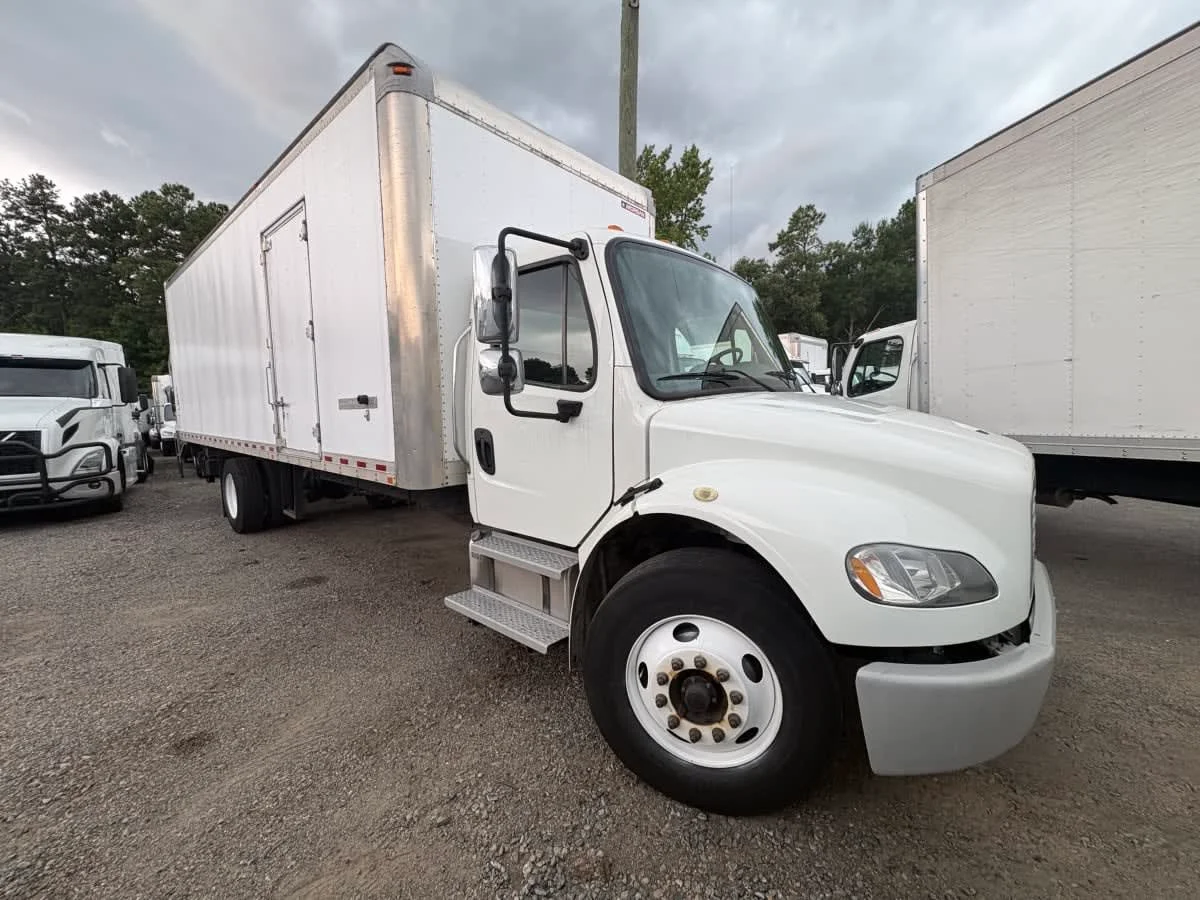2019 Freightliner M2 106 in Ashland, VA — photo 3