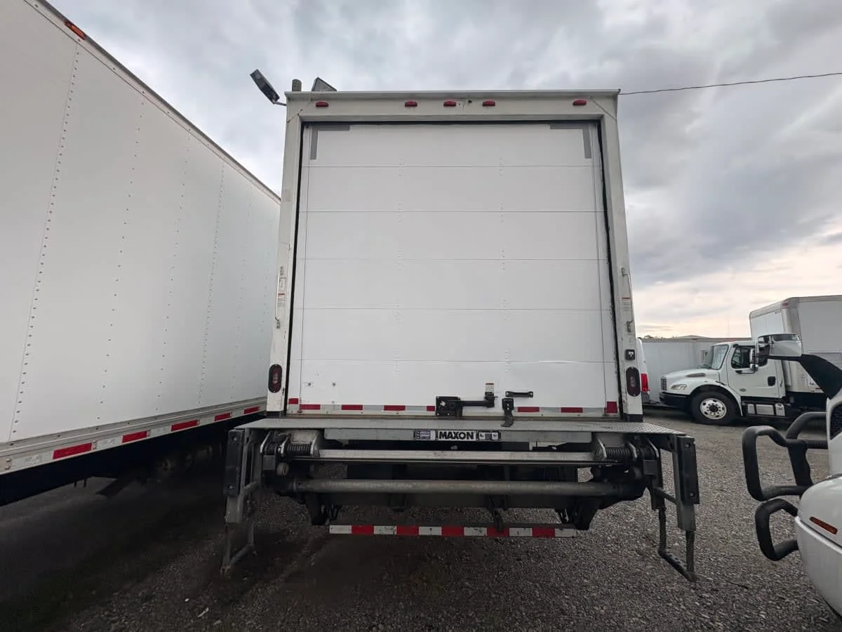 2019 Freightliner M2 106 in Ashland, VA — photo 5