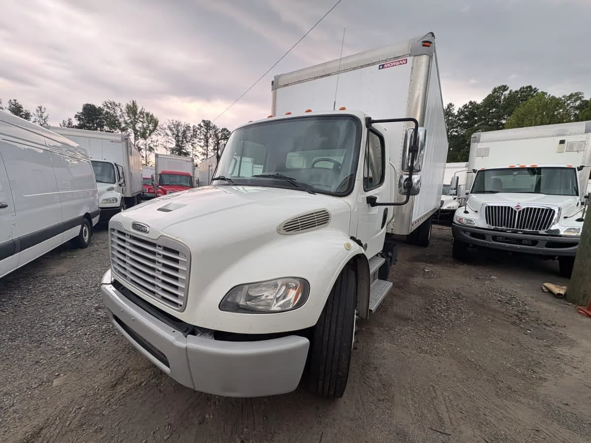 2019 Freightliner M2 106
