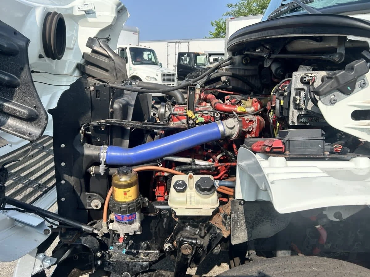 2017 Freightliner M2 106 - image 8