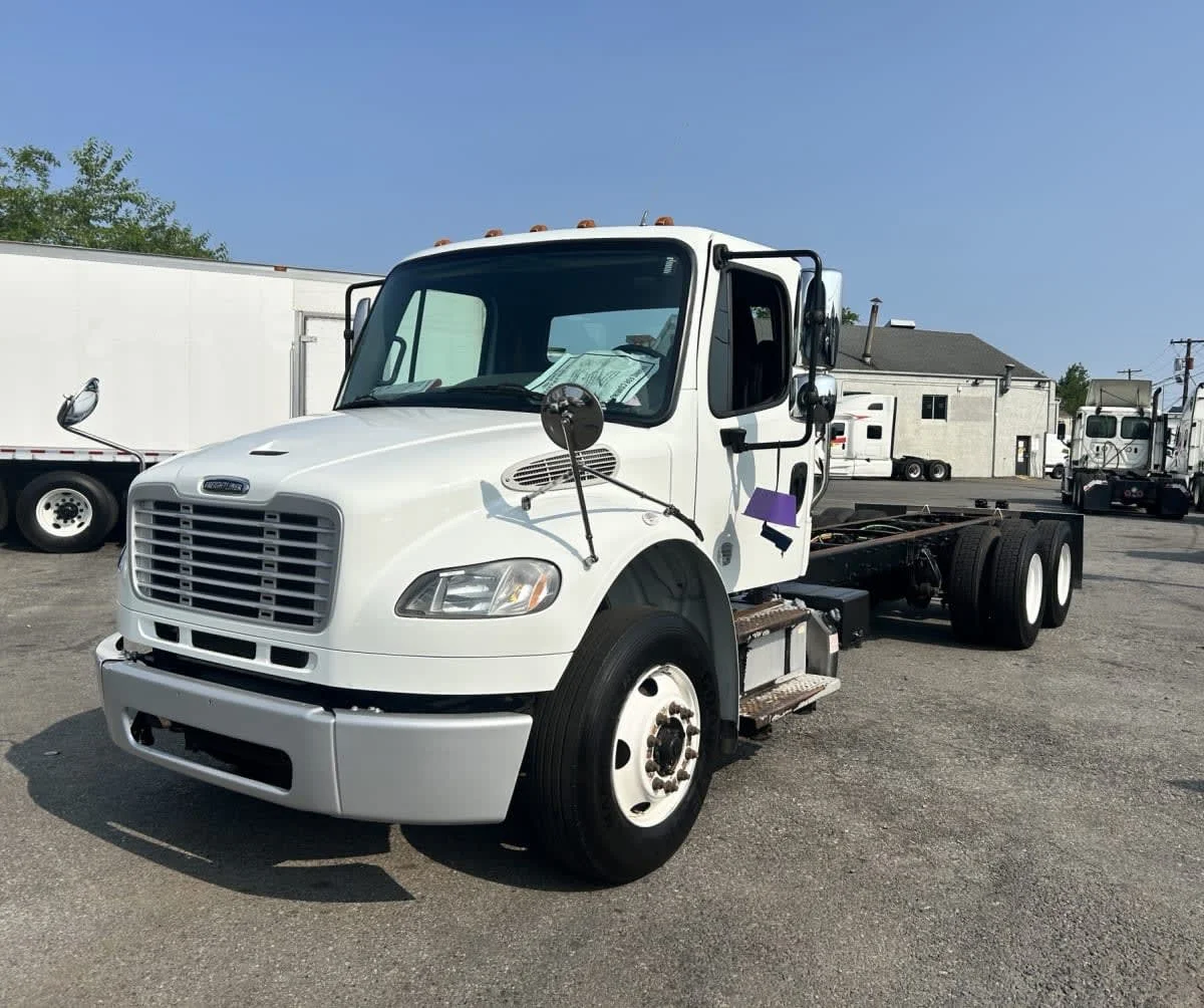 2017 Freightliner M2 106 in Newark, NJ