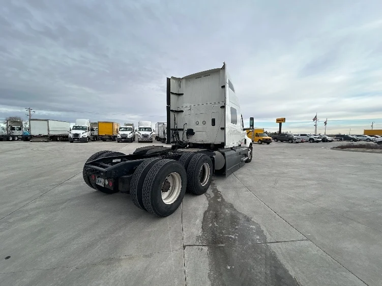 2023 International LT in Greeley, CO — photo 7