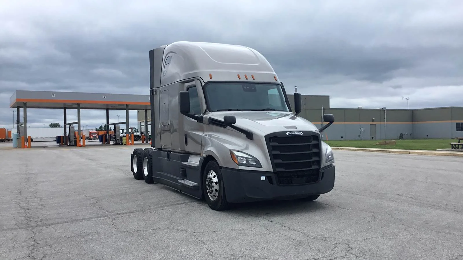 2022 Freightliner Cascadia in Edwardsville, IL