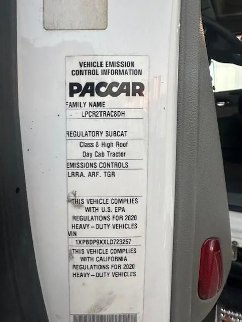 2020 Peterbilt 579 - image 3