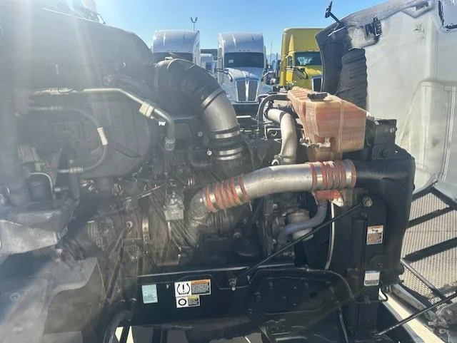 2020 Peterbilt 579 in Fontana, CA — photo 7