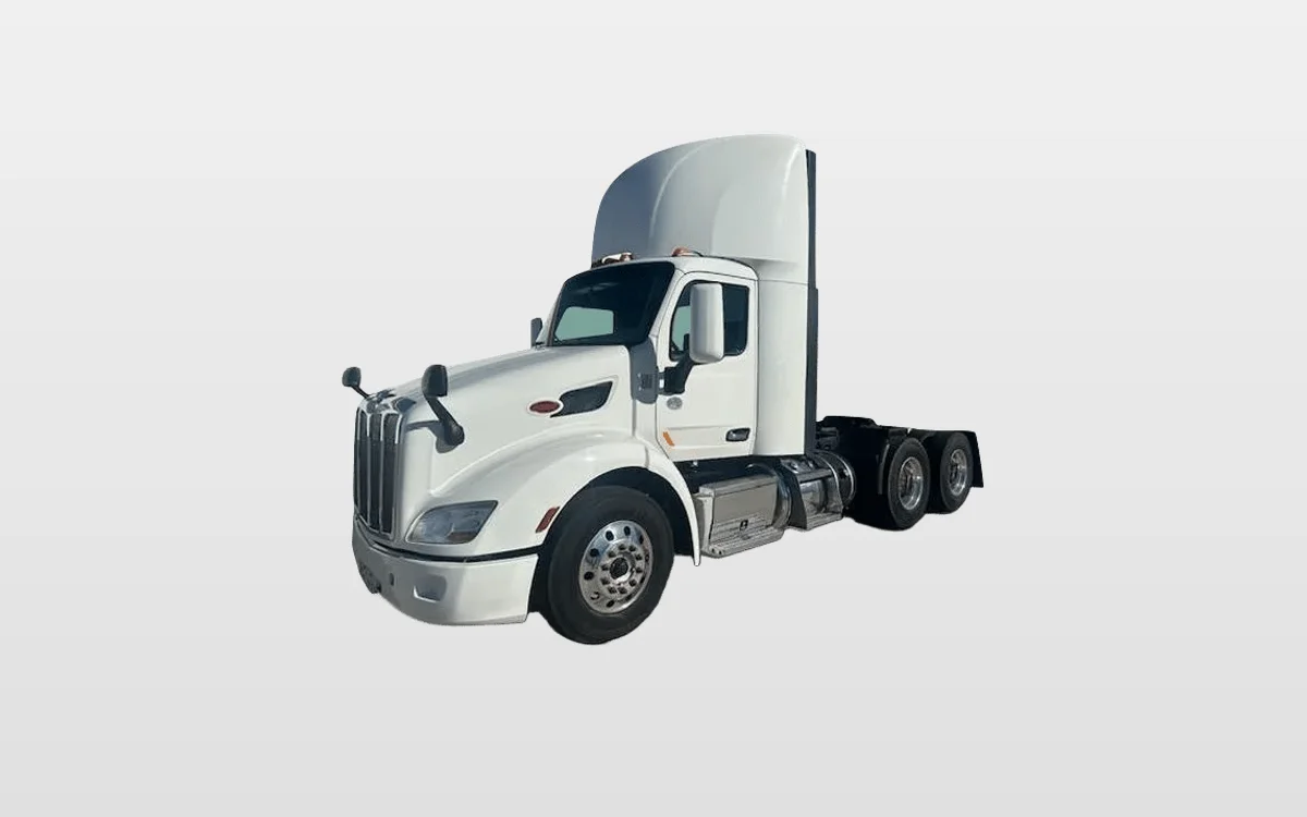 2020 Peterbilt 579 - image 1