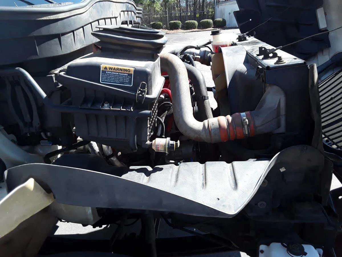 2018 International 4300 - image 11