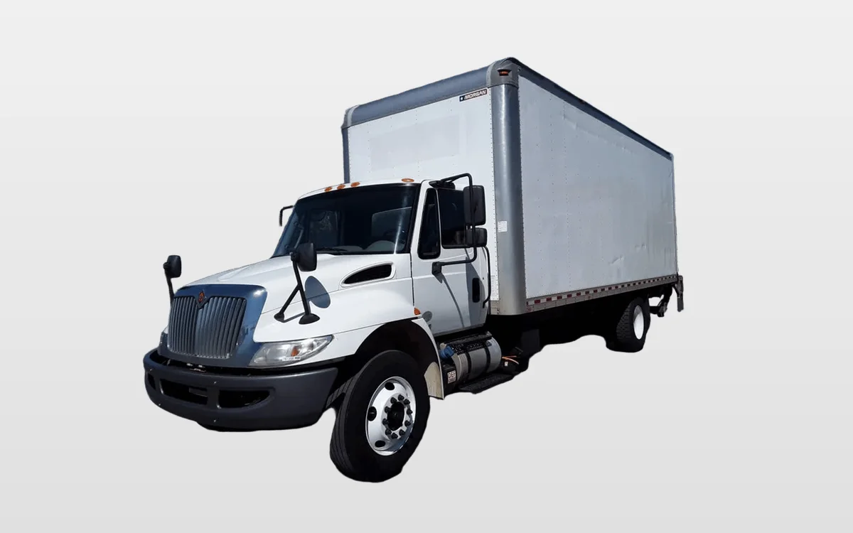 2018 International 4300 - image 1