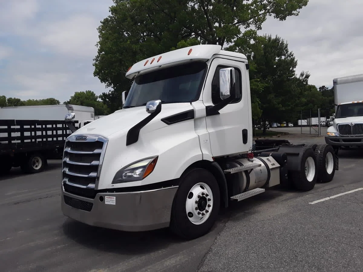 2020 Freightliner Cascadia