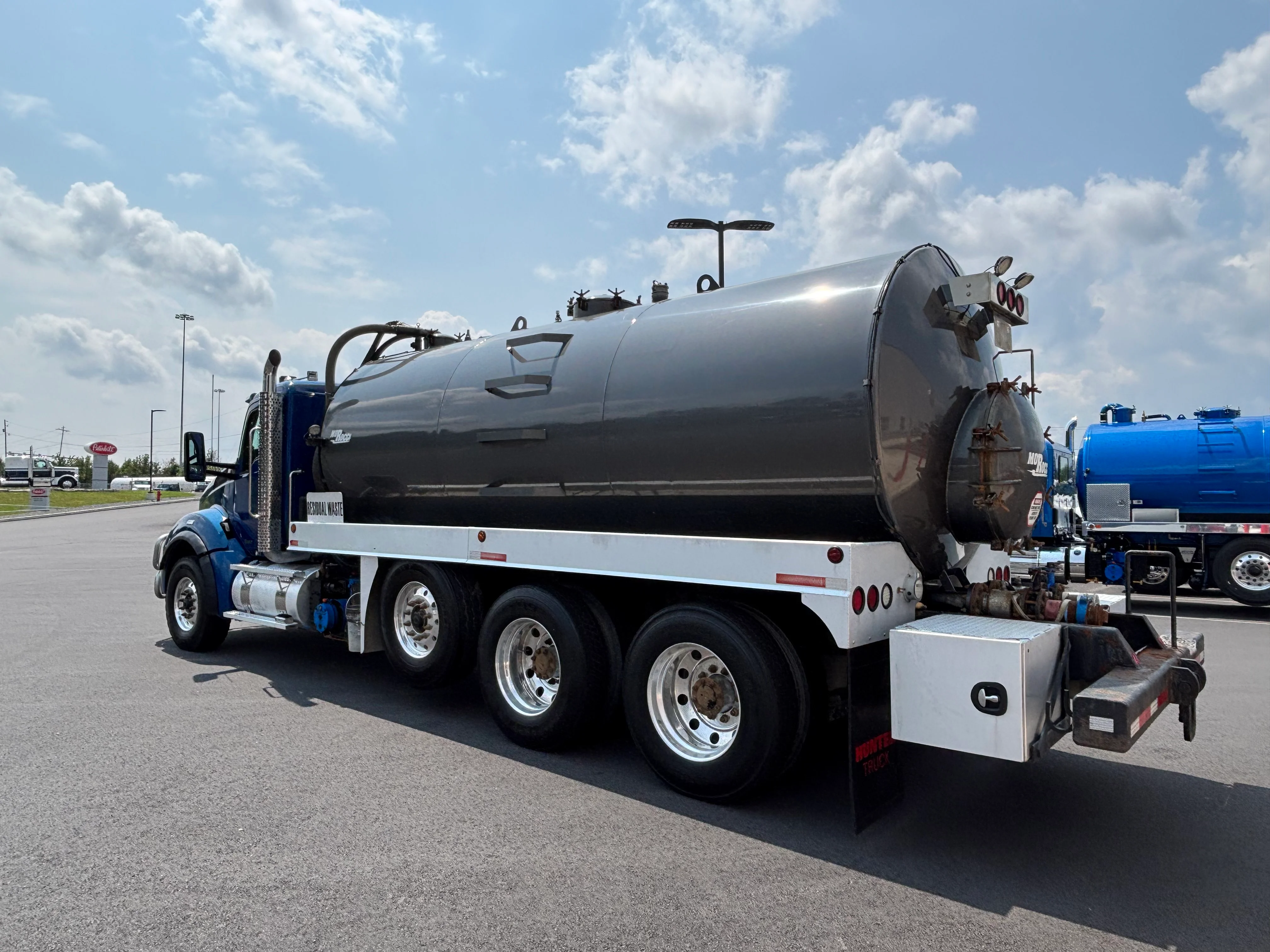 2019 Kenworth T880 in Scranton, PA — photo 3