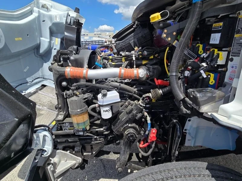 2027 Peterbilt 537 — photo 4