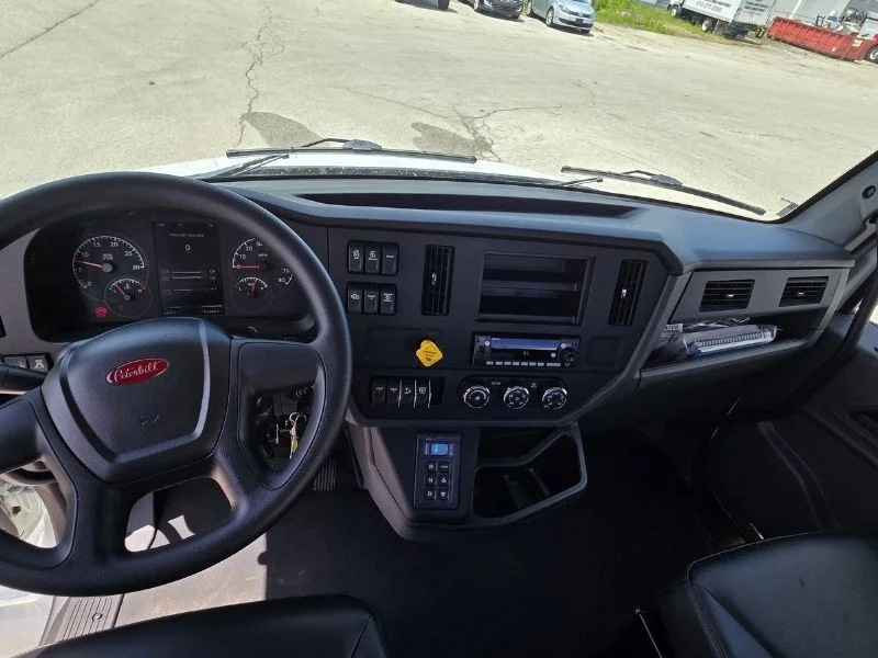 2027 Peterbilt 537 — photo 10