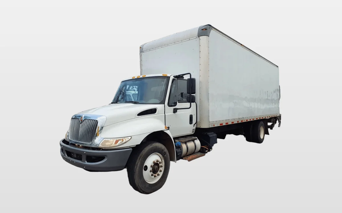 2018 International 4300 - image 1