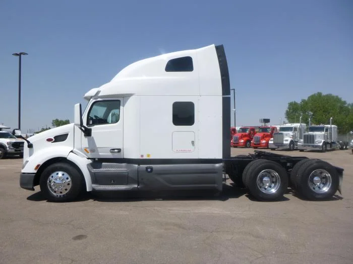 2021 Peterbilt 579 in Greeley, CO — photo 5