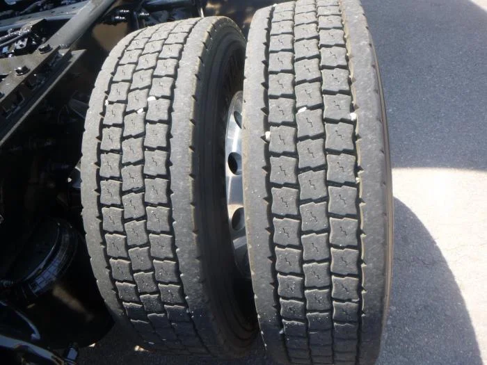 2021 Peterbilt 579 - image 9