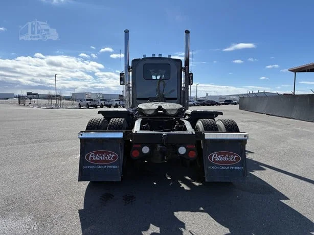 2021 Peterbilt 389 in Idaho Falls, ID — photo 4