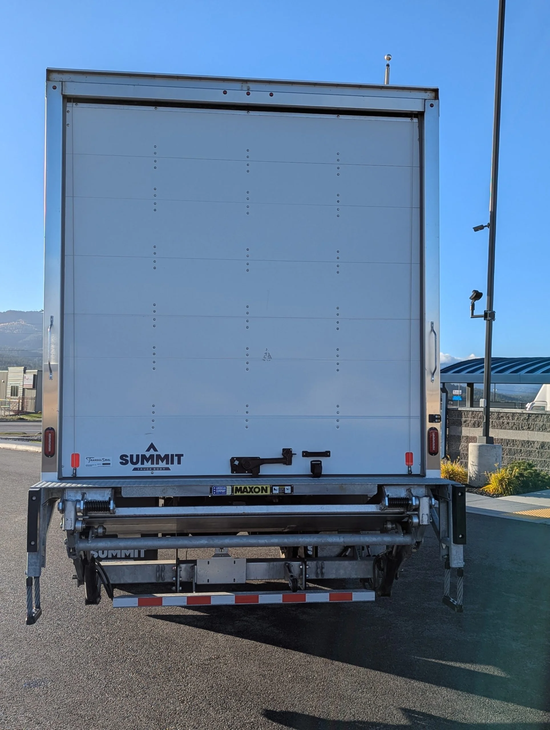 2025 Kenworth T280 - image 3