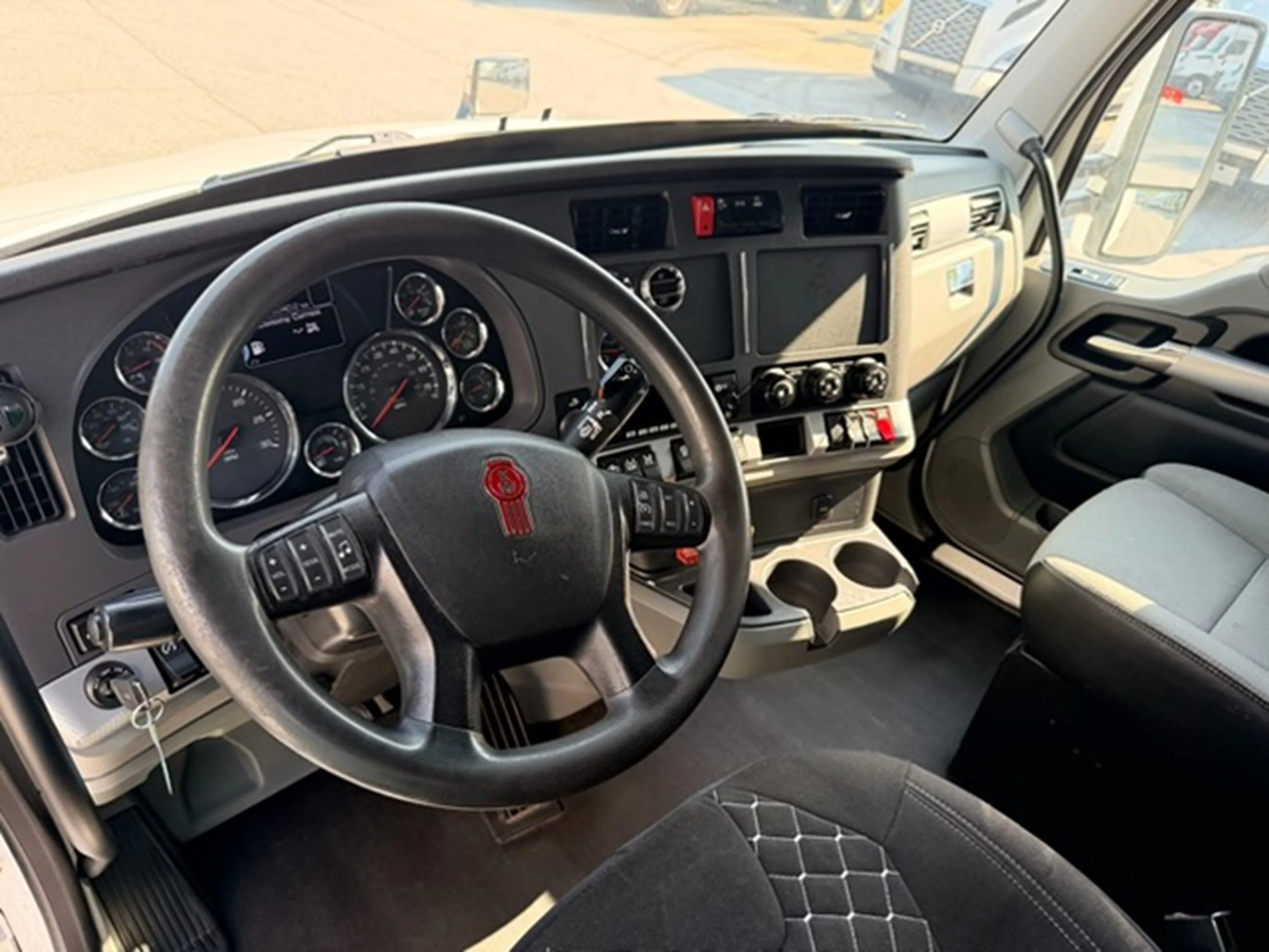 2022 Kenworth T680 in GA — photo 9