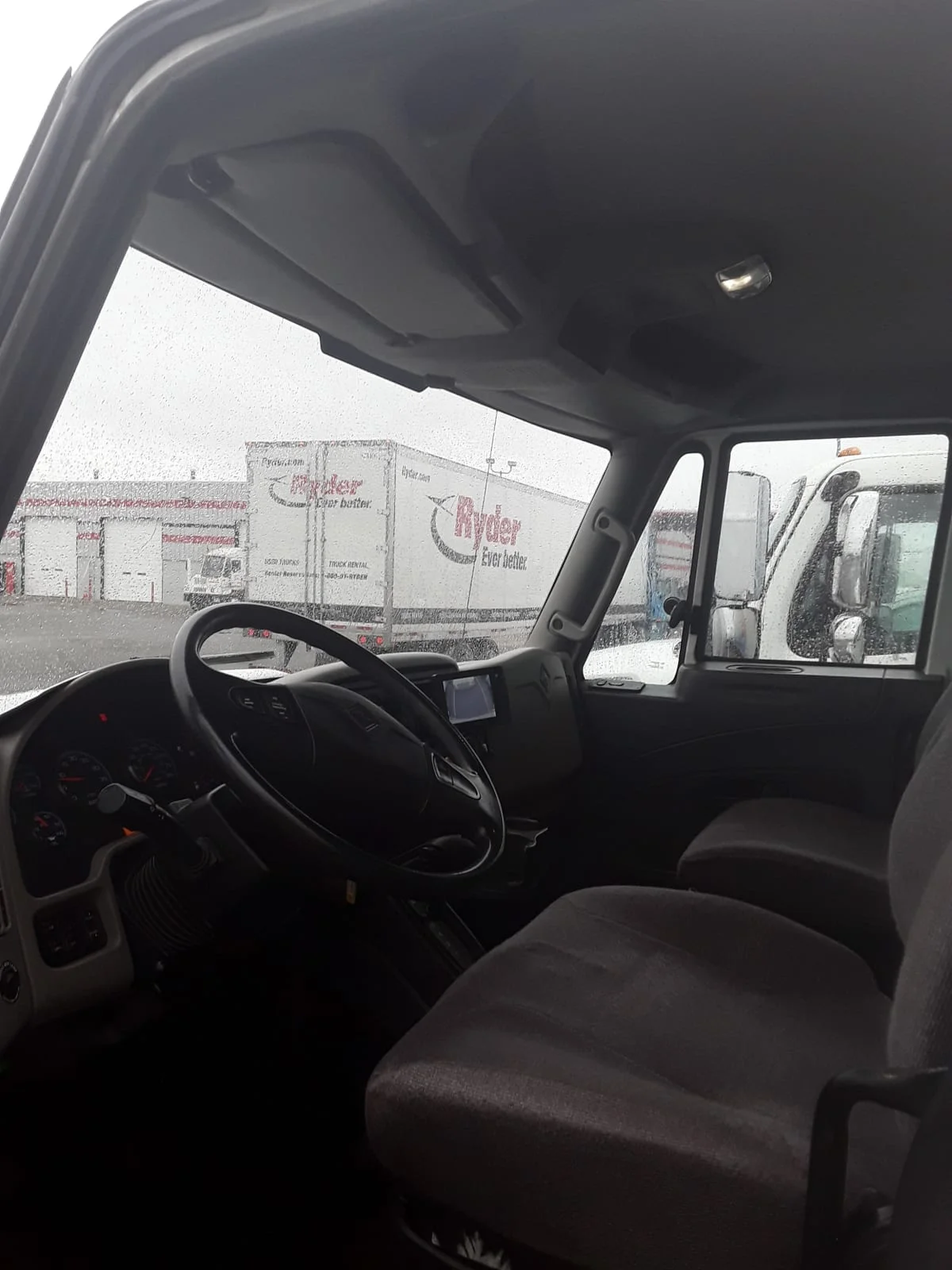 2019 International 4300 - image 7